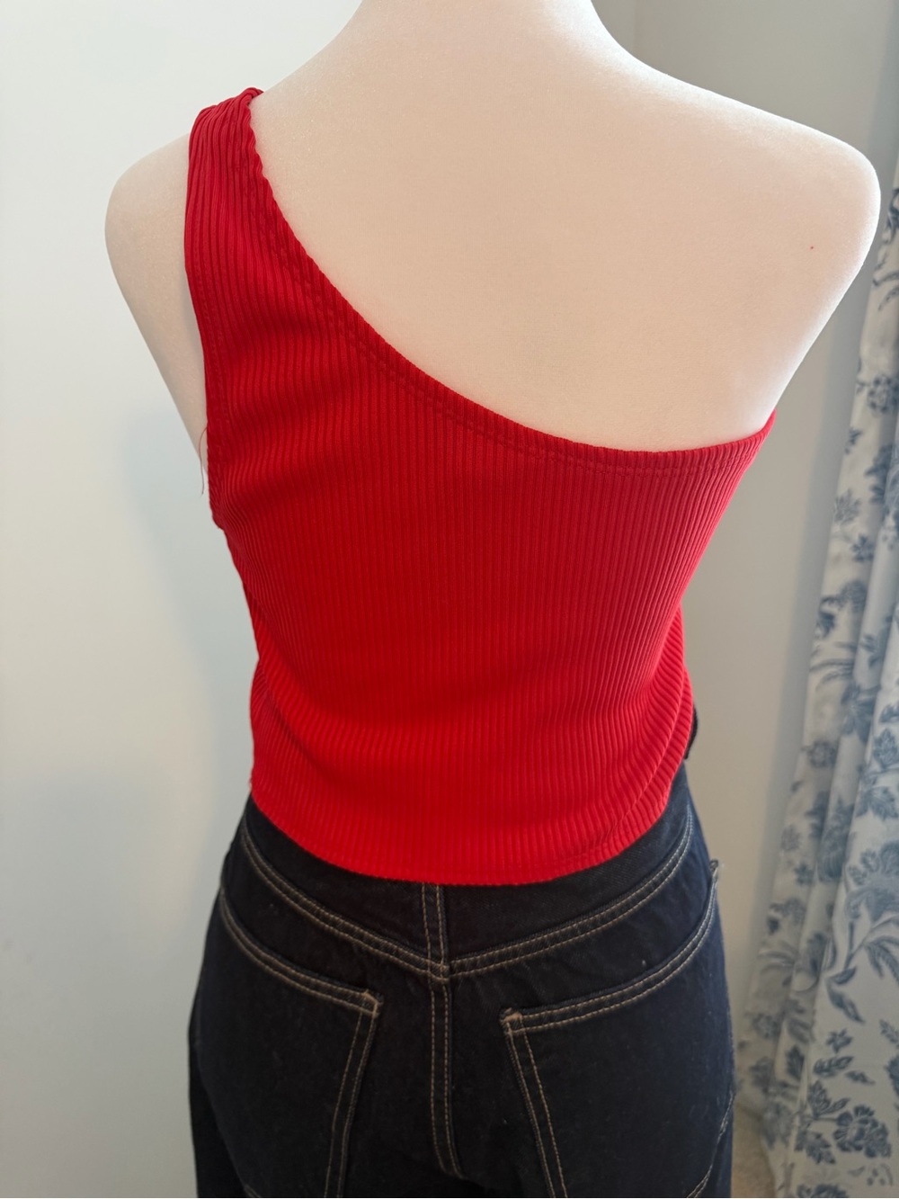 Top shop Red One-Shoulder Ribbed Top - Picture 3 of 5